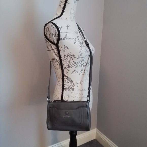 Marc Jacobs New York Empire City Leather Crossbody Gray - Picture 5 of 16